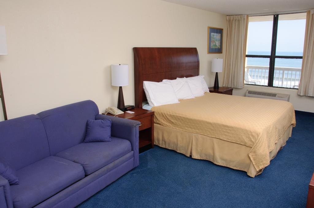 Comfort Inn & Suites Daytona Beach Oceanfront Bagian luar foto