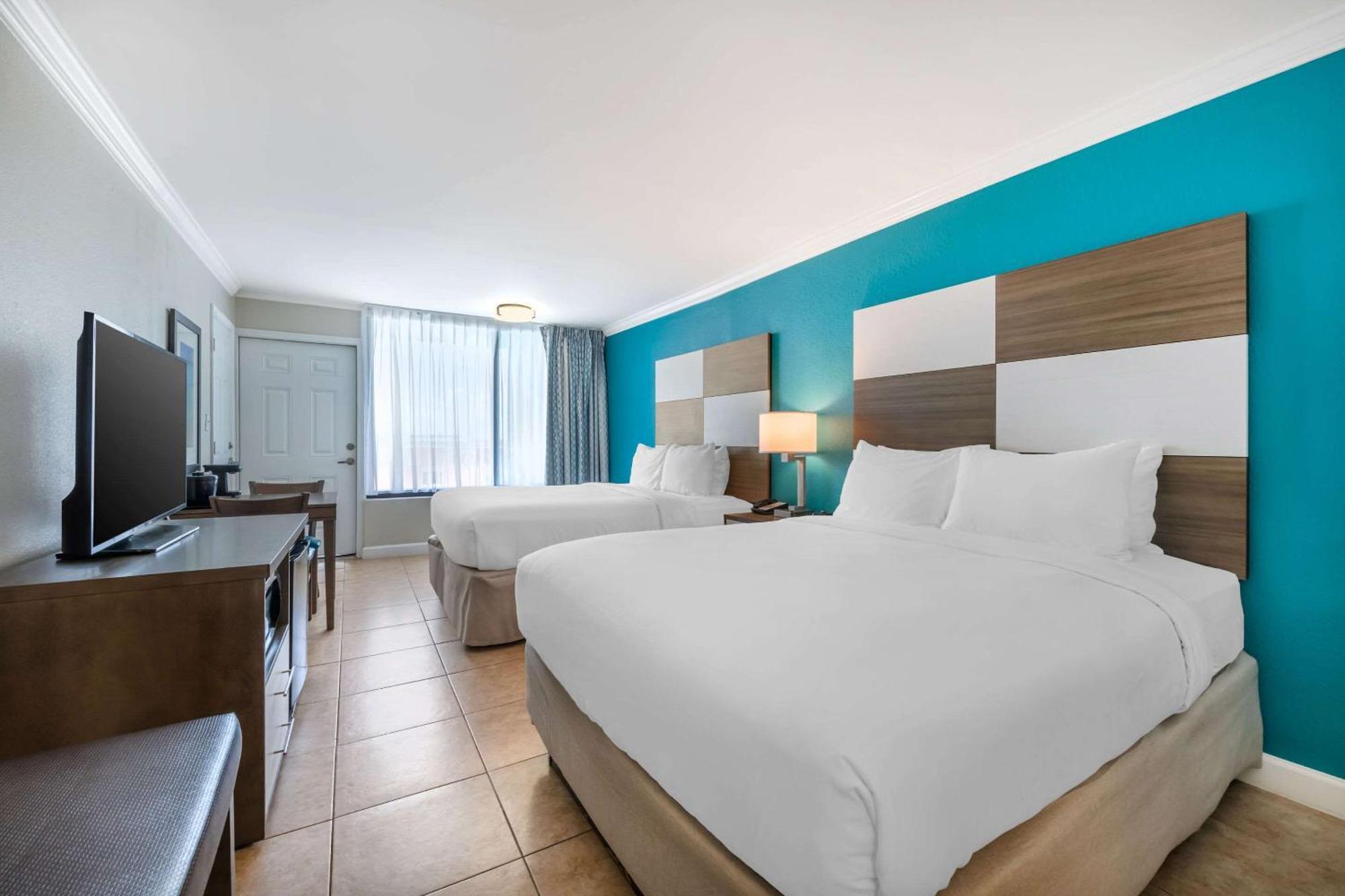 Comfort Inn & Suites Daytona Beach Oceanfront Bagian luar foto